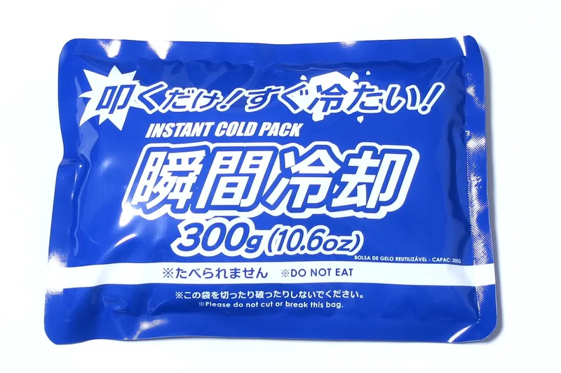 袋 を 叩く と 冷たくなる 瞬間冷却 パック